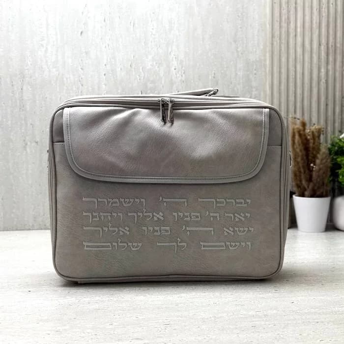 תיק כולבו לתפילין וטלית דגם ״כוהנים אפור״